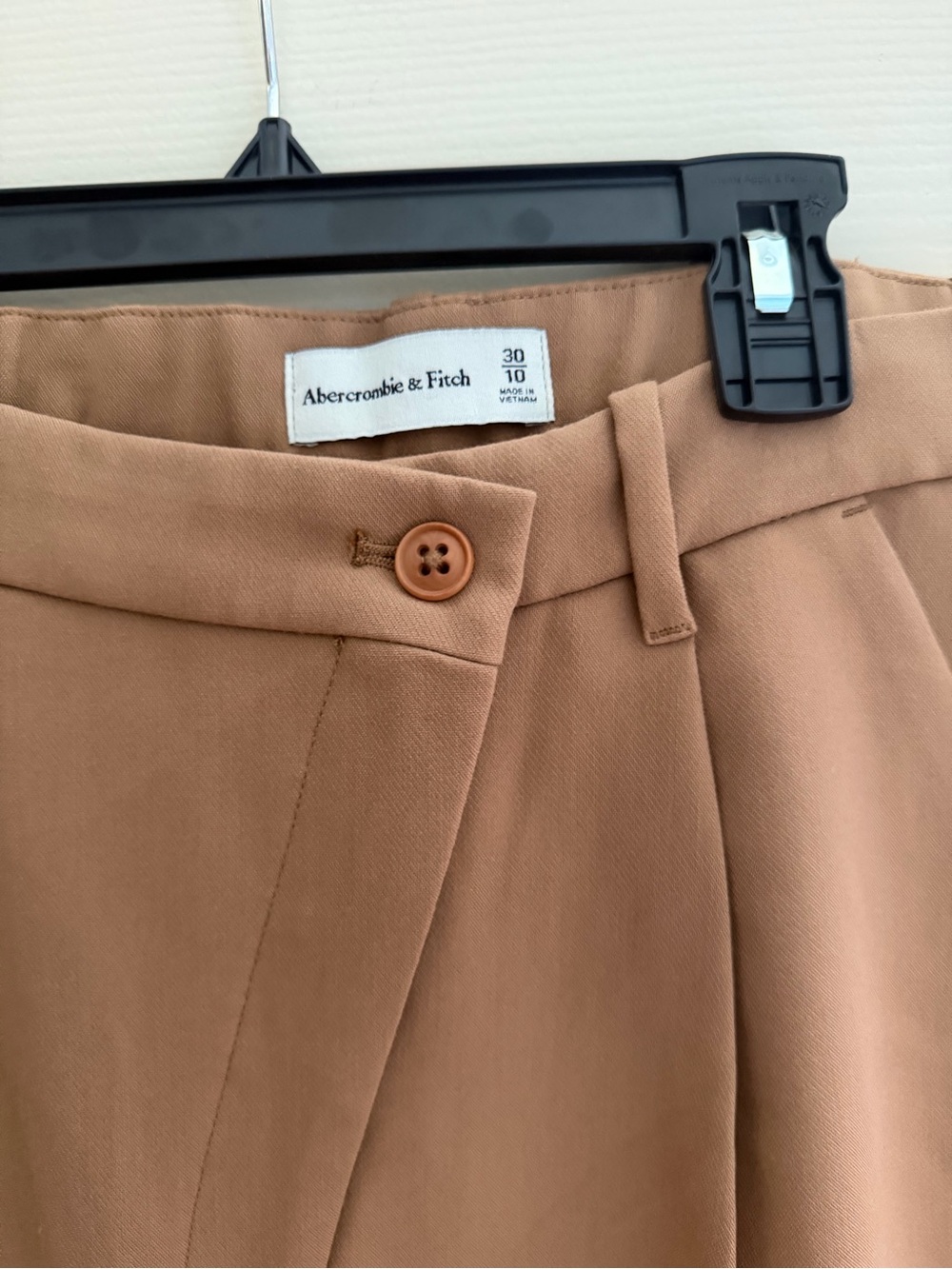 Abercrombie & Fitch Women's Tan Straight-Leg Trousers - Picture 3 of 7